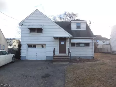 97 Mount Pleasant Ave, Woodland Park, NJ 07424