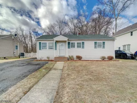 123 3rd St, Middlesex, NJ 08846