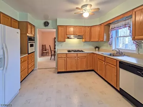 38 Featherbed Ln, Flemington, NJ 08822 photo 8
