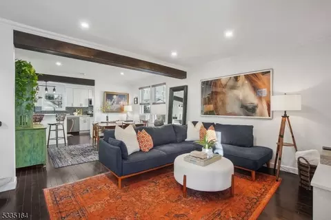 24 Hilton Ave, Maplewood, NJ 07040