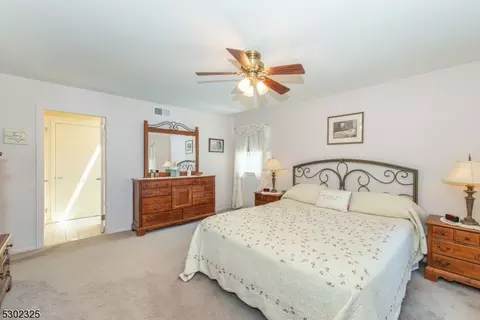 79 Mountain Ave, Mendham Boro, NJ 07945 photo 16