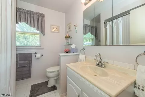 79 Mountain Ave, Mendham Boro, NJ 07945 photo 21