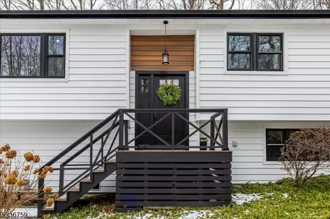 1 Mount Pleasant Rd, Randolph, NJ 07869