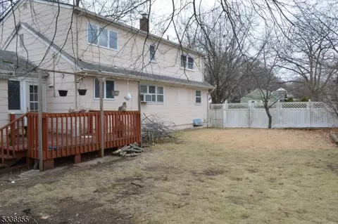 81 Alden Rd, Paramus, NJ 07652 photo 24