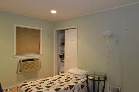 81 Alden Rd, Paramus, NJ 07652 photo 18