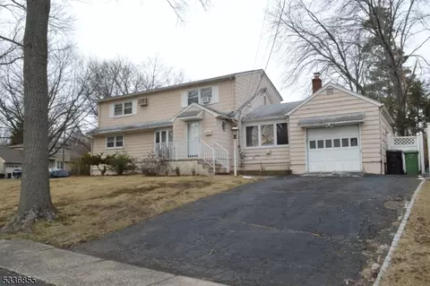 81 Alden Rd, Paramus, NJ 07652