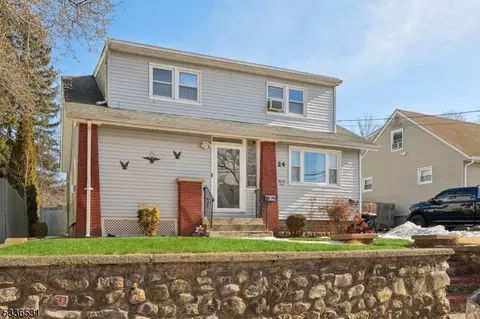 24 Woodward Ave #2, Bloomingdale, NJ 07403