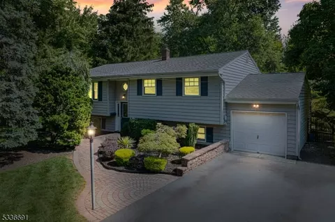 38 Hayward St, Bound Brook, NJ 08805