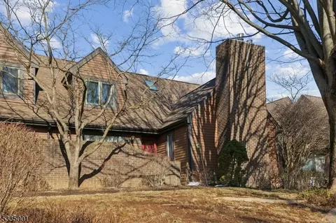 28 Valley View Dr, Bernards, NJ 07920 photo 4