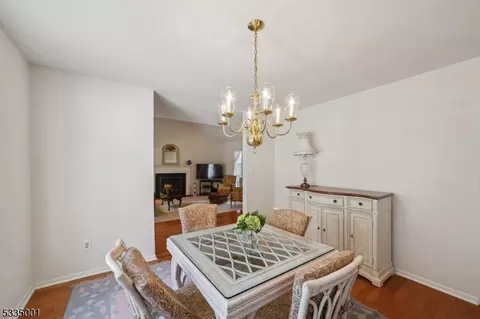 28 Valley View Dr, Bernards, NJ 07920 photo 11