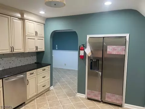 311 Trinity Pl, Hillside, NJ 07205 photo 7