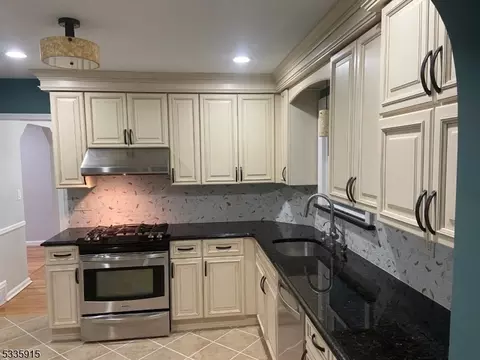 311 Trinity Pl, Hillside, NJ 07205 photo 6