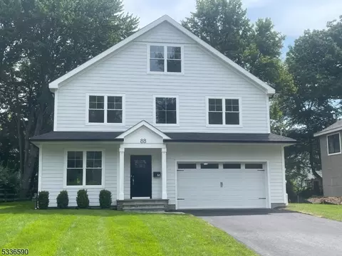 88 Hickson Dr, New Providence, NJ 07974