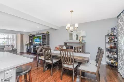154 E 10th Ave, Roselle, NJ 07203 photo 6