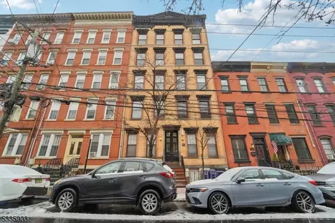 919 Park Ave #2R, Hoboken, NJ 07030