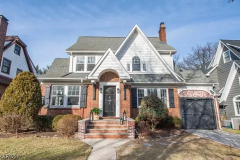 55 Grandview Pl, Montclair, NJ 07043