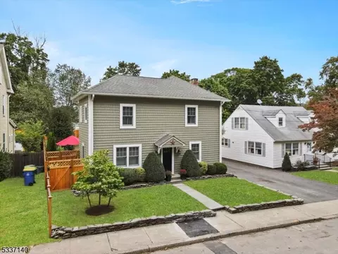 74 Crescent Ave, Rocky Hill, NJ 08553