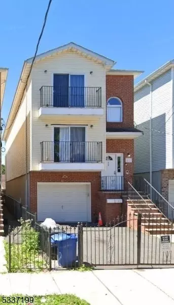 170 Scheerer Ave, Newark, NJ 07112