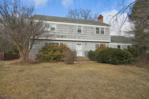104 Lake Valley Rd, Morristown, NJ 07960