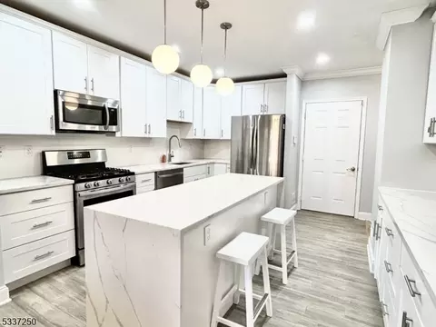 17 Eggers Ct, Summit, NJ 07901 photo 4