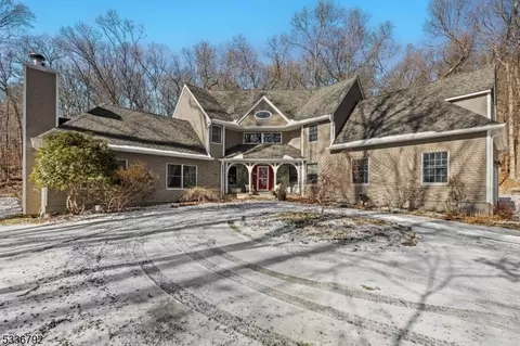 21 Wendover Rd, Denville, NJ 07834