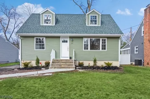 53 Chetwood Ter, Fanwood, NJ 07023