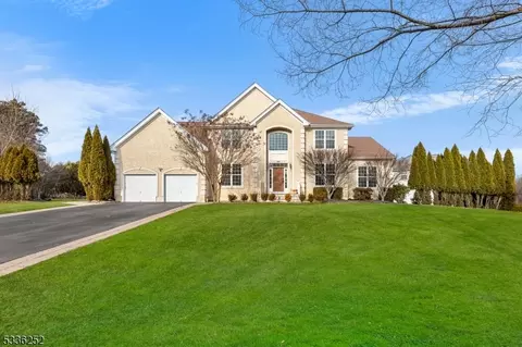 30 Emily Rd, Manalapan, NJ 07726