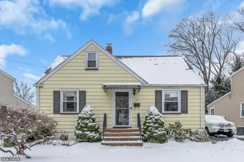 1148 Mayfair Dr, Rahway, NJ 07065