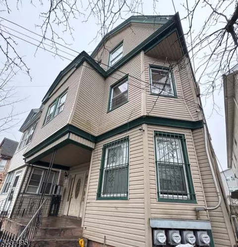 24 5th St, Newark, NJ 07107