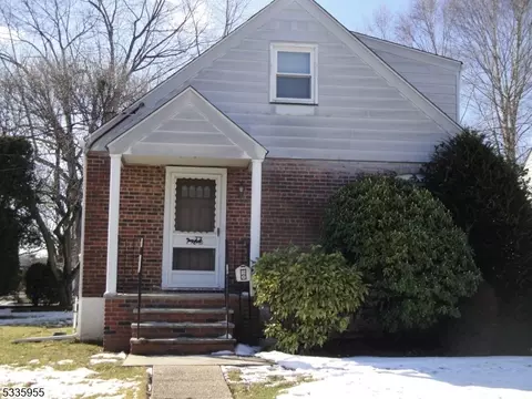 28 Pershing Ave, Cranford, NJ 07016