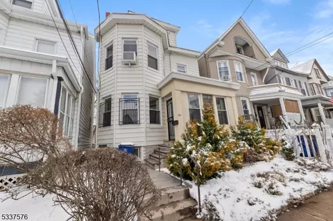 751 E 25th St, Paterson, NJ 07504