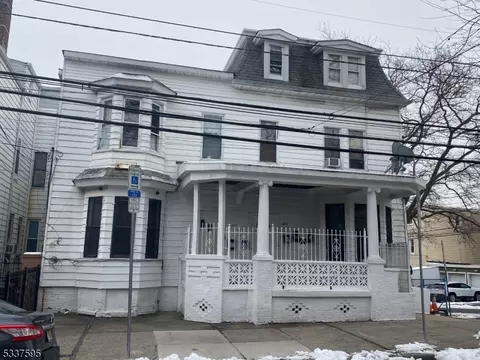 207 Garside St, Newark, NJ 07104