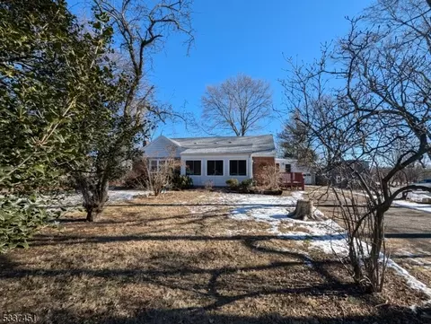 11 Joe Ent Rd, Flemington, NJ 08822