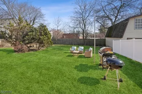 33 Caldwell Pl, Springfield, NJ 07081 photo 27