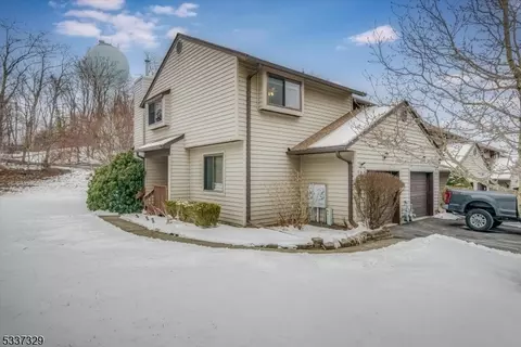 14 Eagle Dr, Newton, NJ 07860