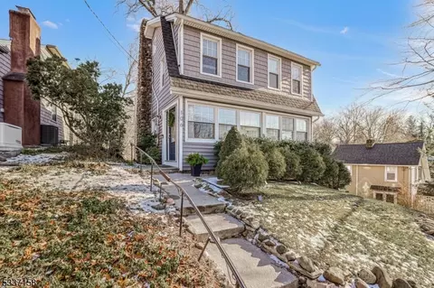 106 Prospect St, West Caldwell, NJ 07006
