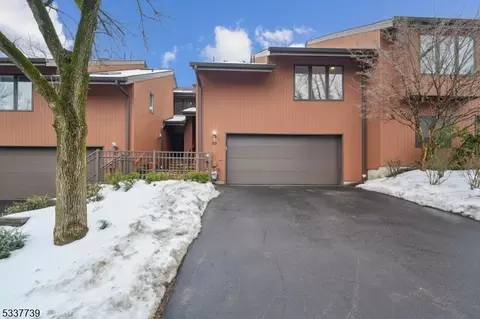 25 Mullarkey Dr, West Orange, NJ 07052