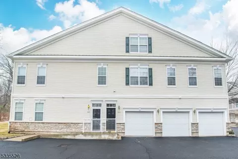 802 Brook Hollow Dr, Whippany, NJ 07981