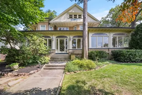 319 S Euclid Ave, Westfield, NJ 07090