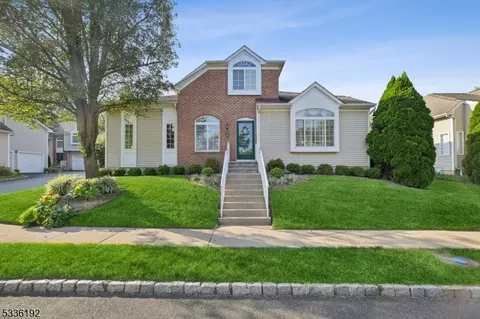 19 Schindler Ct, Chatham, NJ 07928