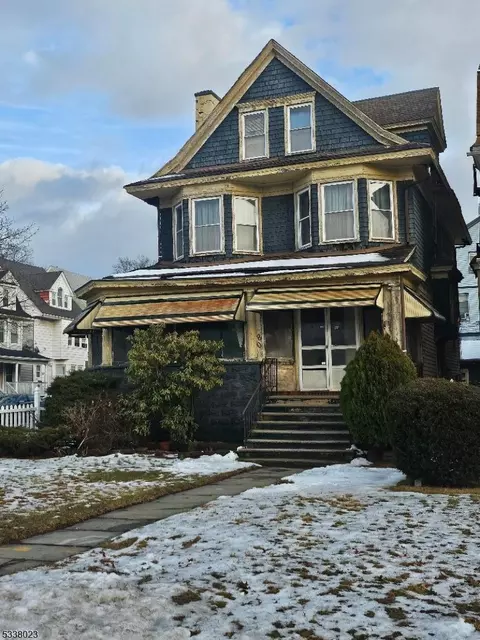 80 N Oraton Pkwy, East Orange, NJ 07017