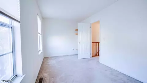 907 Wetherburn Ct, Flemington, NJ 08822 photo 18