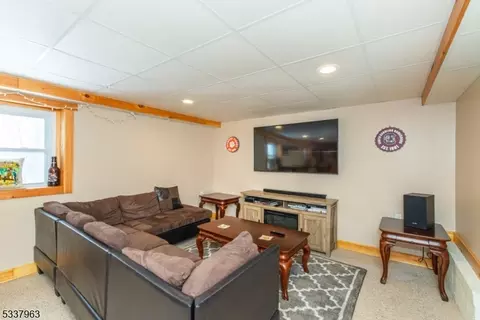 51 Molinari Dr, Wanaque, NJ 07465 photo 19