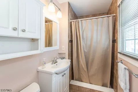 51 Molinari Dr, Wanaque, NJ 07465 photo 13