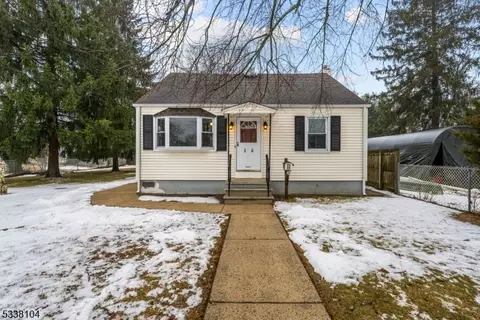 34 River St, Spotswood, NJ 08884