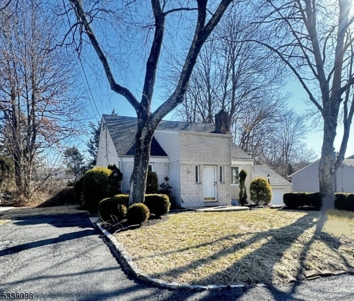 8 WILSHIRE Rd  