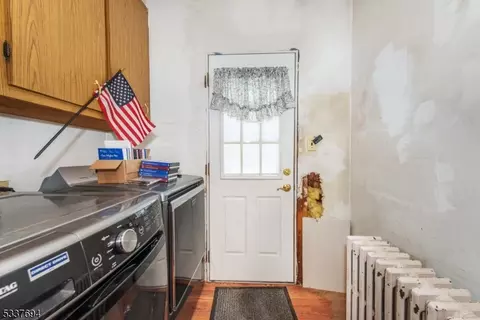423 Devon St, Kearny, NJ 07032 photo 10