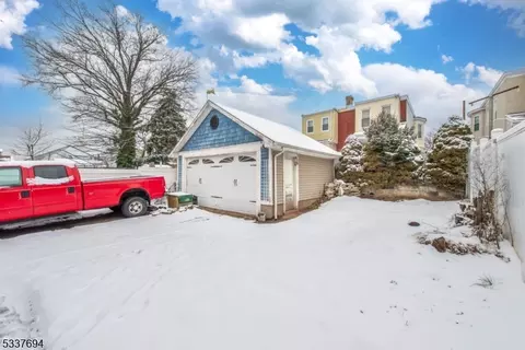 423 Devon St, Kearny, NJ 07032 photo 16