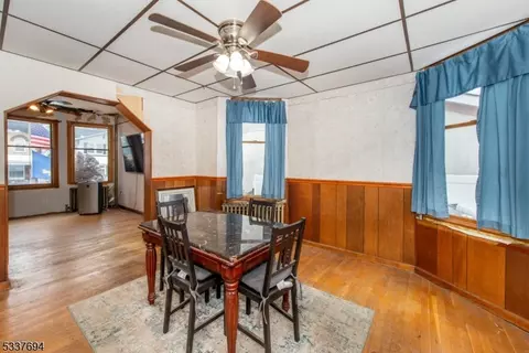 423 Devon St, Kearny, NJ 07032 photo 7