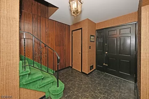 755 Walnut St, Paramus, NJ 07652 photo 3